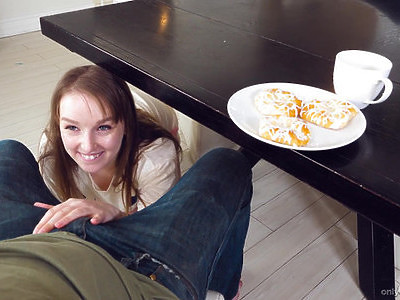 słodkie pazurki erotycznej uczennicy