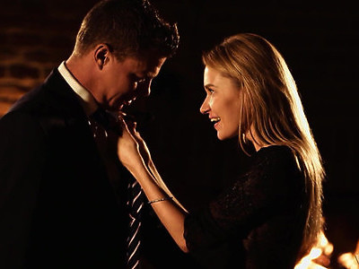 słodko pieszczące się seks nastolatki