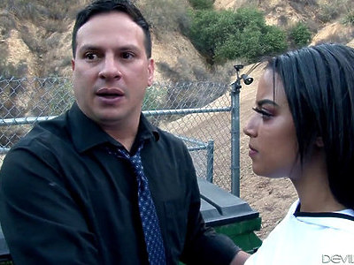 dziewica w trampkach zaliczona w 3d