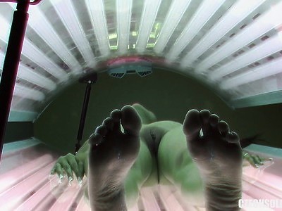 czarny penis penetruje amatorkę na kastingu