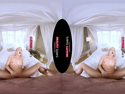 nastolatka dogadza kutasowi przed lustrem