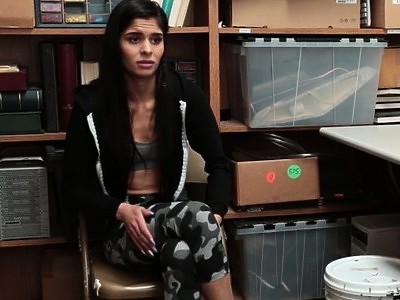 bzyka porno nastolatkę na łyżeczkę