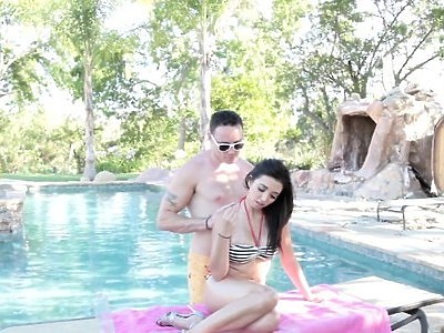 młode dziewczyny z jędrnymi dupciami