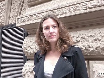 fajna nastolatka w okularach