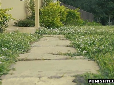 porno nastolatka w warsztacie