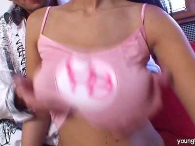 dwie nastolatki z przeoranym tyłkiem