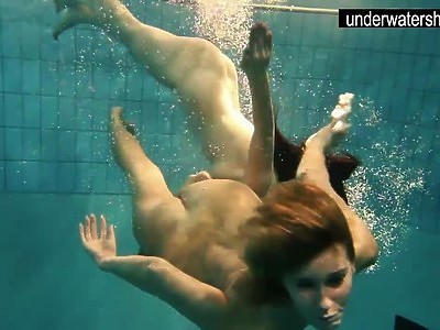 słodka opalona nastolatka od jogi