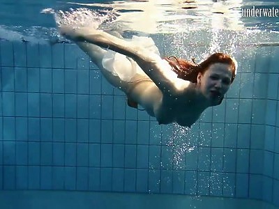 młode cipki w łazience