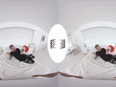 brat posuwa swoją nieskromną siostrę