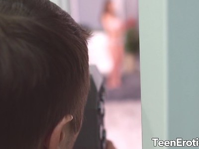 uczennica lubi doświadczonych mężczyzn