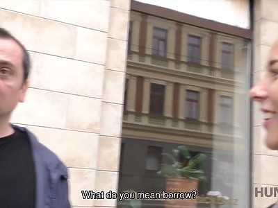 rucha amatorkę na masce i w samochodzie