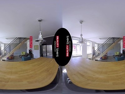 orientalna nastolatka z mega dupcią