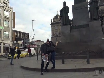 erotyczna nastolatka w szpilkach fajnie się pieści