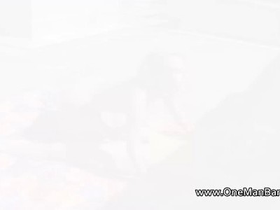 chętna dziewica czeka na twojego kutasa