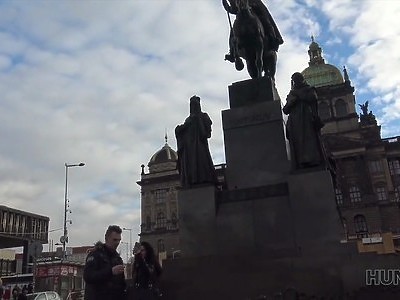 nastolatka w majteczkach przed kamerką