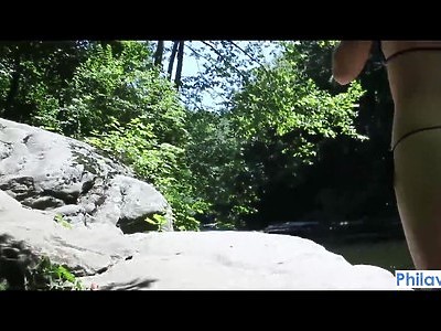 striptiz młodej nastolatki