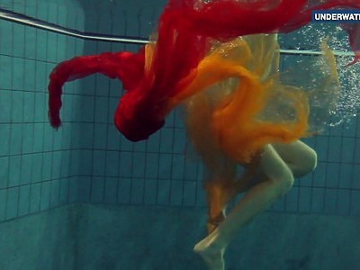 młoda oddała swoją młodą pipkę