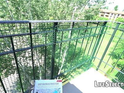 nastka daje dupy za lizaka