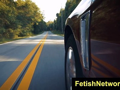 nastolatka w pończochach kocha analne rżnięcie