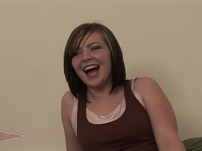 murzyn tnie grubą nastolatkę