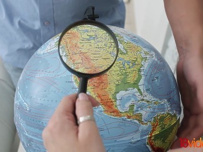 nastolatka lubi męskie tyłeczki