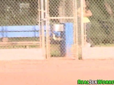 trójkąt z nastolatkami i dużym chujem