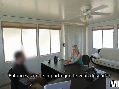 porno nastolatka pieprzona przez łysego typka