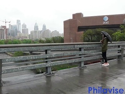 nastolatka z super dupcią fajnie porusza się na kutasie