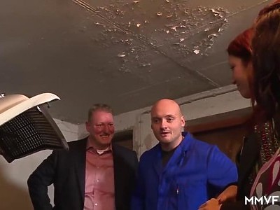 szalona nastolatka cudownie się pieści