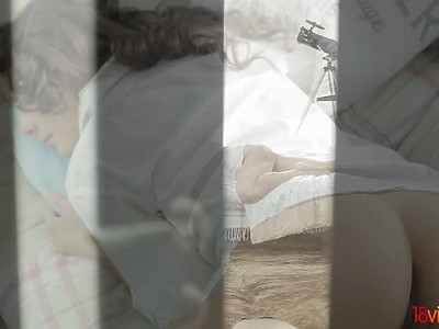 chinol wyruchał jej młodą pizdeczkę