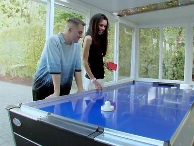 przyrodnia siostra ssie wielkiego kutasa przyrodniego brata