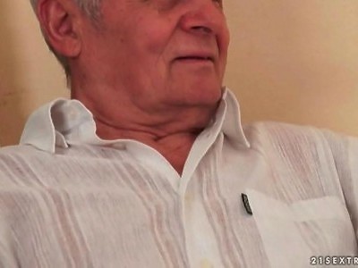 nagie zdjęcia napalonej amatorki