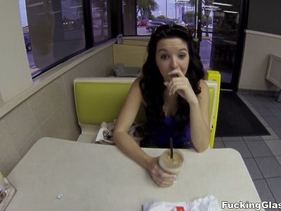 spragniona seksu nastolatka