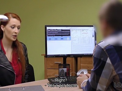 seksualna nastolatka fajnie porusza się na penisie