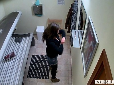 zabrał młodą okularnicę do hotelu na bara bara