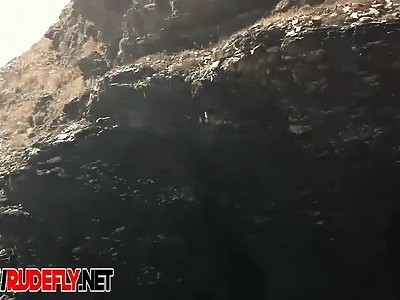 nastolatka z tatuażem potrafi postawić pałkę do pionu