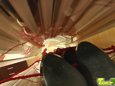 nastolatka dostaje porządną lekcję