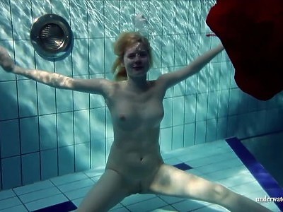 te seksowne amatorki uwielbiają głębokie zabawy