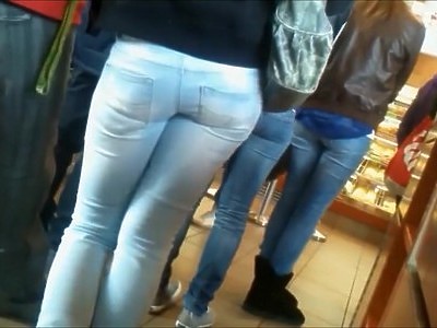 sexy amatorka pokazuje ciałko