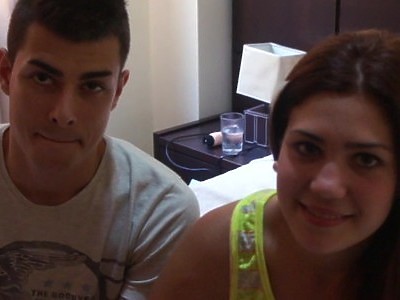 wytrysk w pipce młodej młodszej siostry