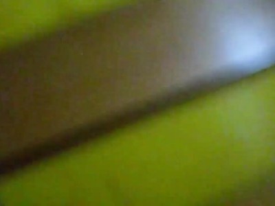 nastolatka wypina dupka i robi sobie dobrze