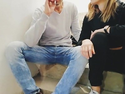 naga dziewica przed internetową kamerką