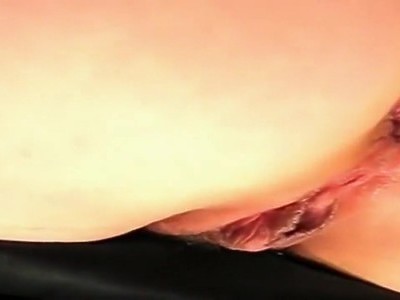 sucza dziewica zakochana w swoim ojczymie