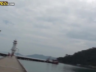 nastolatka goli swoją cipkę