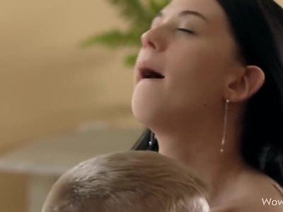 szczupła dziewica chce w pupę