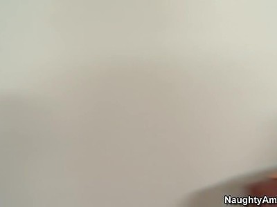 młoda dorabia u dziadków