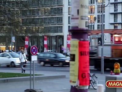 jego siostra ma idealne cycuszki