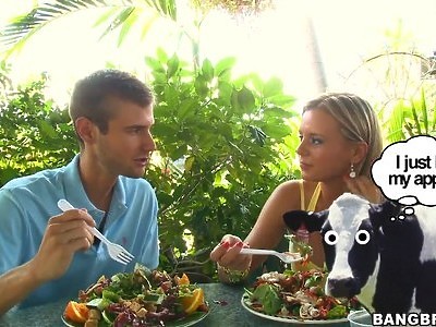 dogodził młodej i zmysłowej blondynce