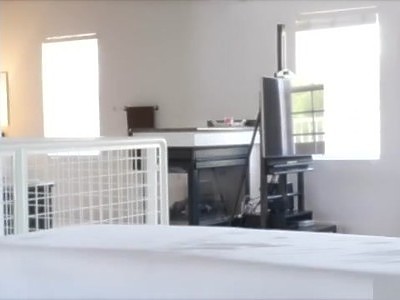 młoda niemka w toalecie