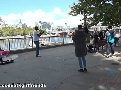 gorąca nastolatka o jasnych włosach